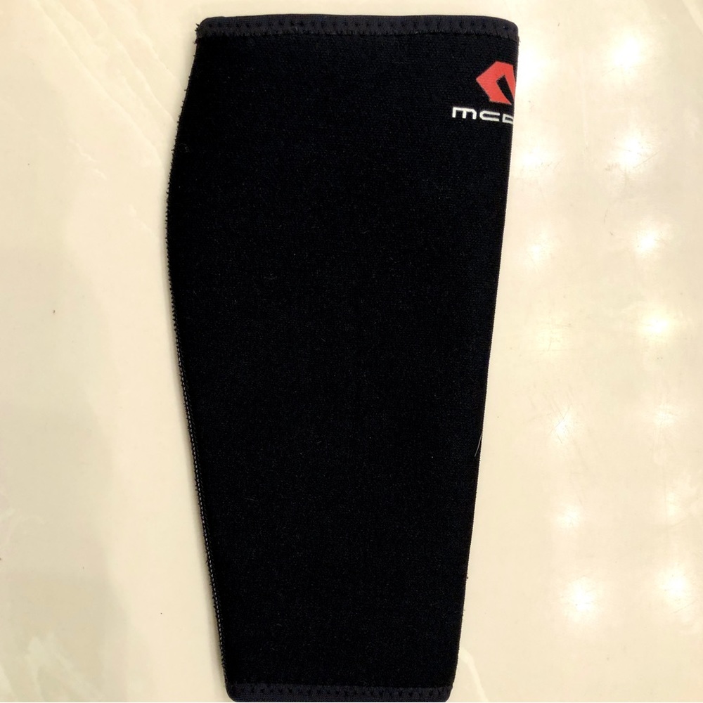 MCDAVID 441 DELUXE CALF SUPPORT (MED)